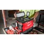 Аккумуляторный фонарь с функцией зарядного устройства на базе PACKOUT Milwaukee M18 POALC-0