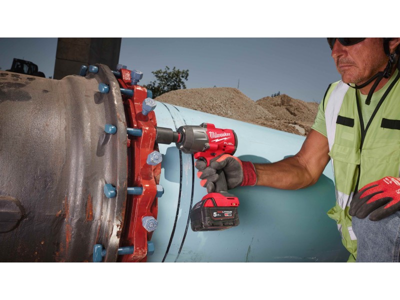 Аккумуляторный гайковёрт Milwaukee M18 FUEL FHIW2F12-502X