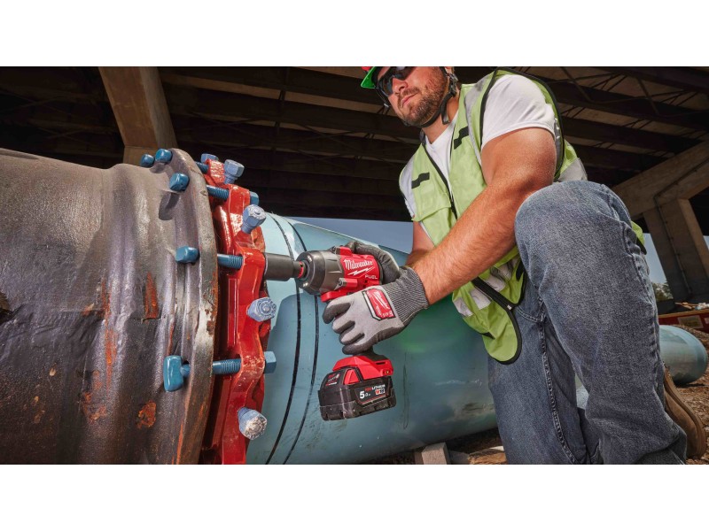Аккумуляторный гайковёрт Milwaukee M18 FUEL FHIW2F12-502X