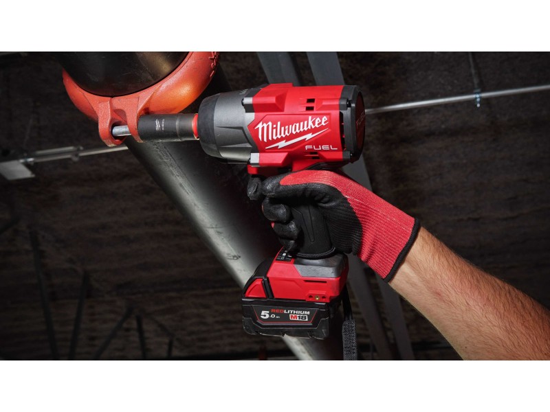 Аккумуляторный гайковёрт Milwaukee M18 FUEL FHIW2F12-502X