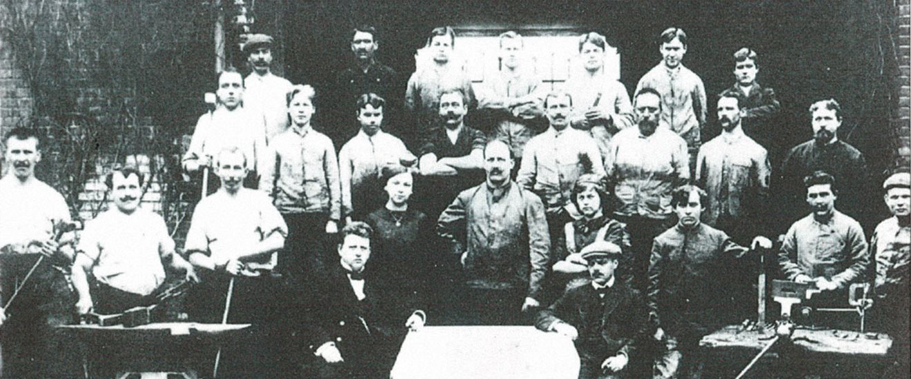 Сотрудники BESSEY в 1913 году
